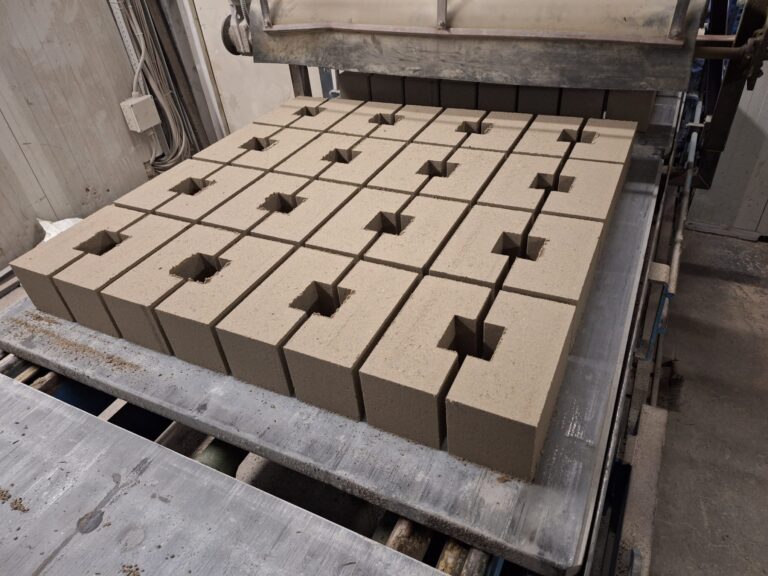 18f6cc49-731c-4e2b-b5f6-738e63ac3490