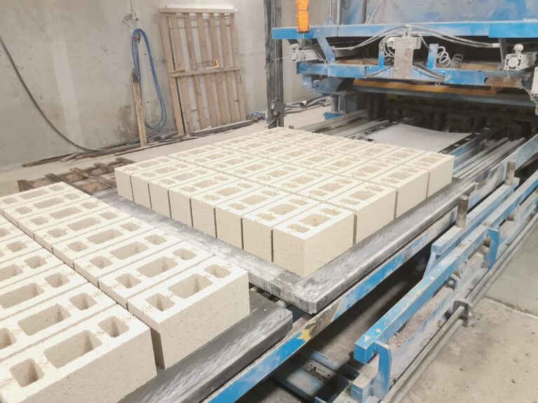 3821930d-bd8b-44e5-9dba-8264f0613651